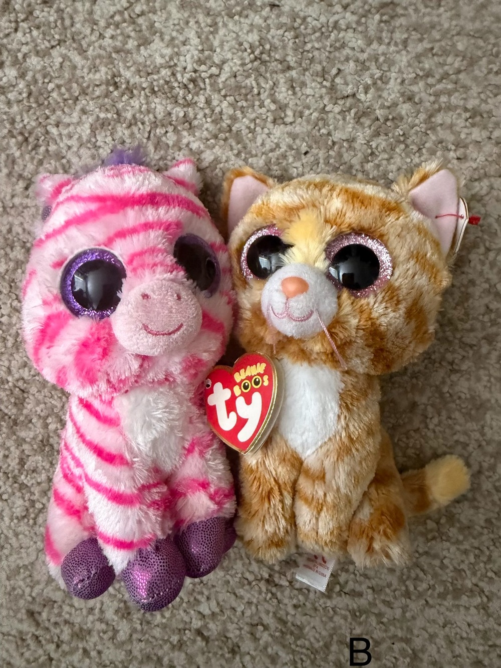 The beanie boo Tabitha/zazzy cat/zebra 9 in plush toy girlhood